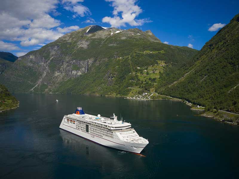 Norwegen Kreuzfahrt von MS Europa 2 im Geiranger Fjord