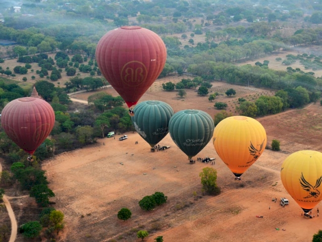 Ballonfahrt in Myanmar